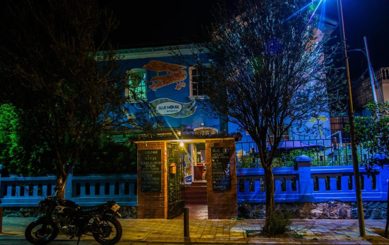 Blue House Youth Hostel Quito Exterior foto